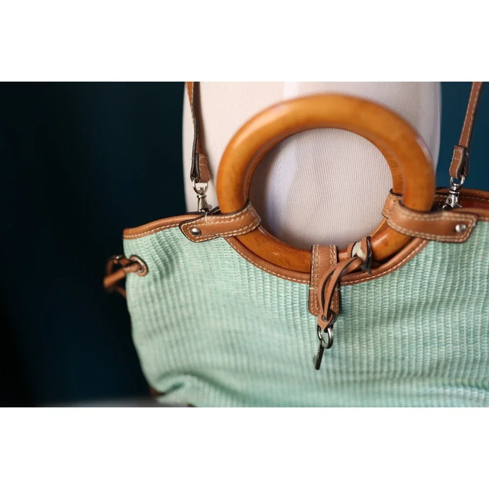 VTG Fossil 1954 Classic Seafoam Green Woven Rattan Wood Handles Strap Bag Purse
